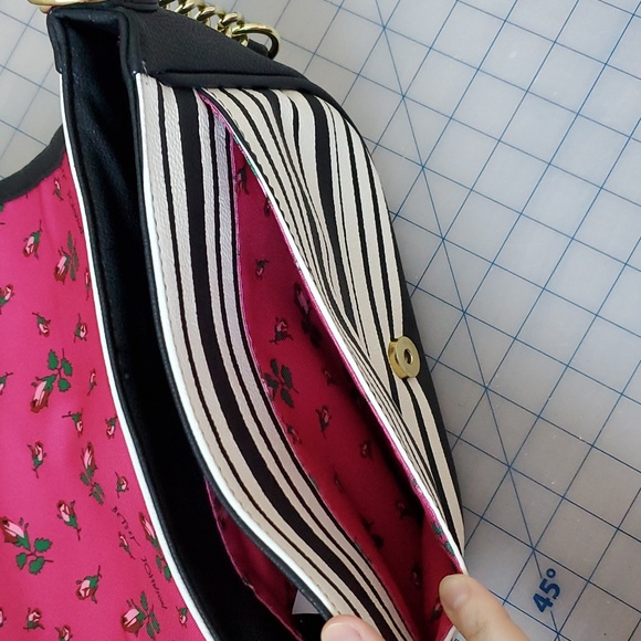 Betsey Johnson purse pink bow black white stripes - Picture 5 of 7